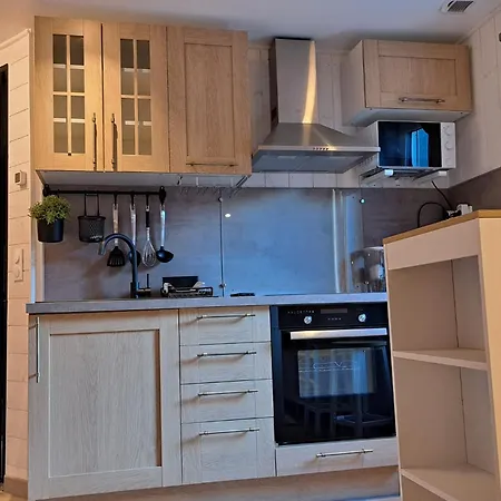 아파트 Studio-centre